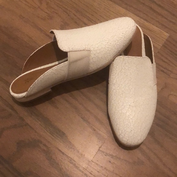 NWT Frye White Terri Mule Size 6 - Picture 6 of 10